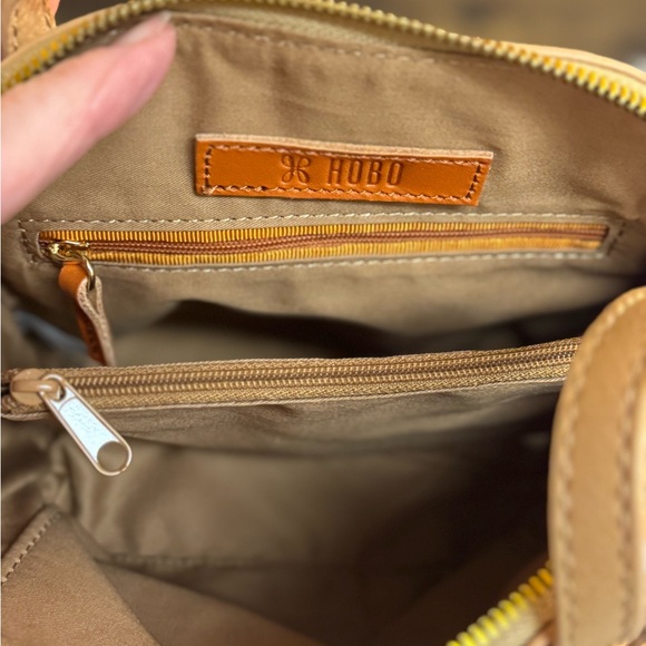 🤎 NWOT HOBO NASH CROSSBODY BAG! - Picture 8 of 12